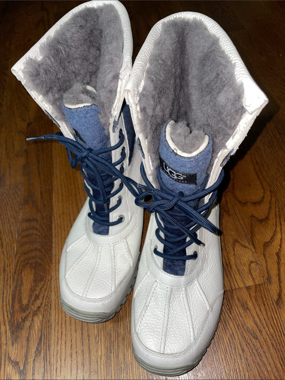 UGG Adirondack II boots - Picture 4 of 16
